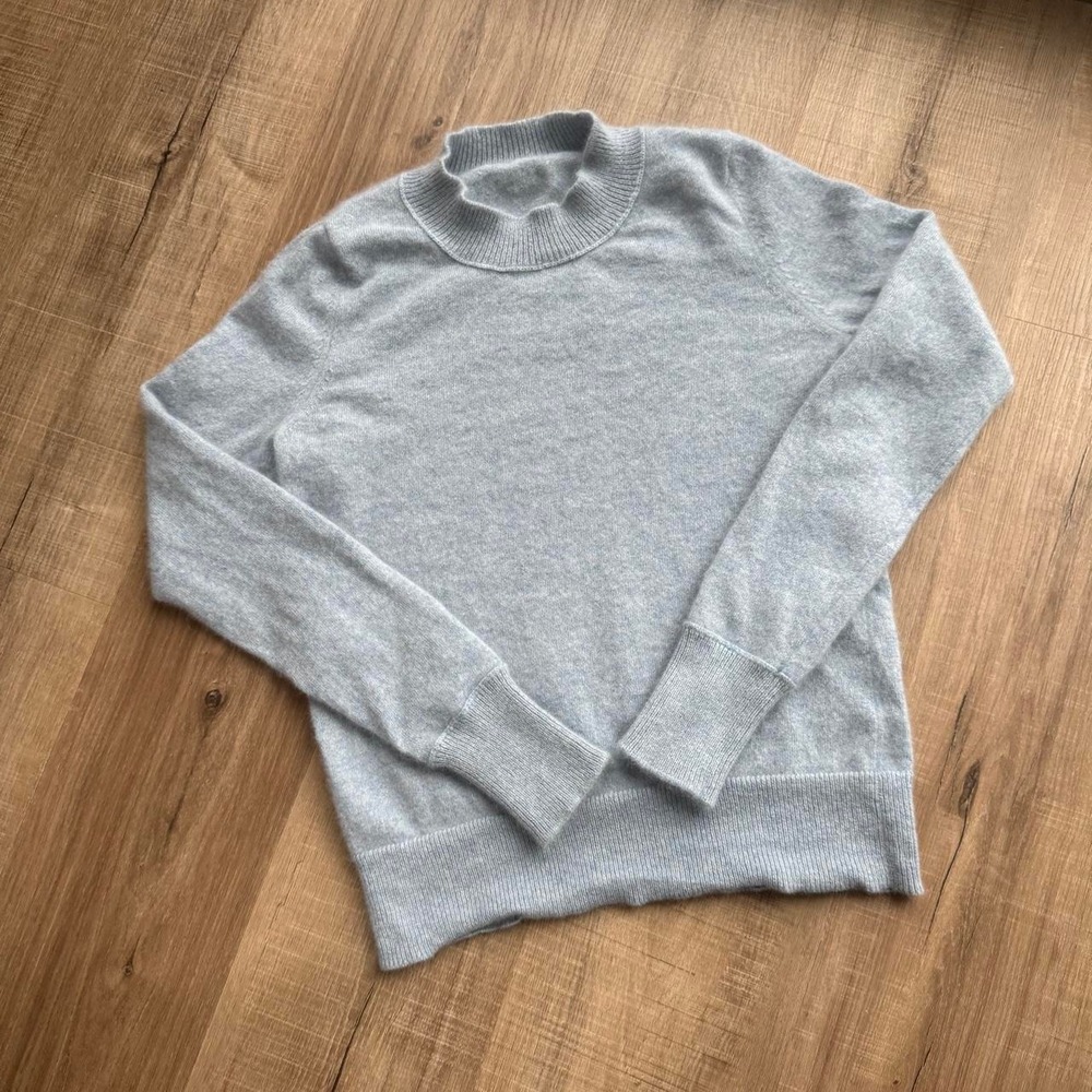 Blue Cashmere Sweater Women's Size Small Mockneck Long Sleeve Knit Soft Pastel